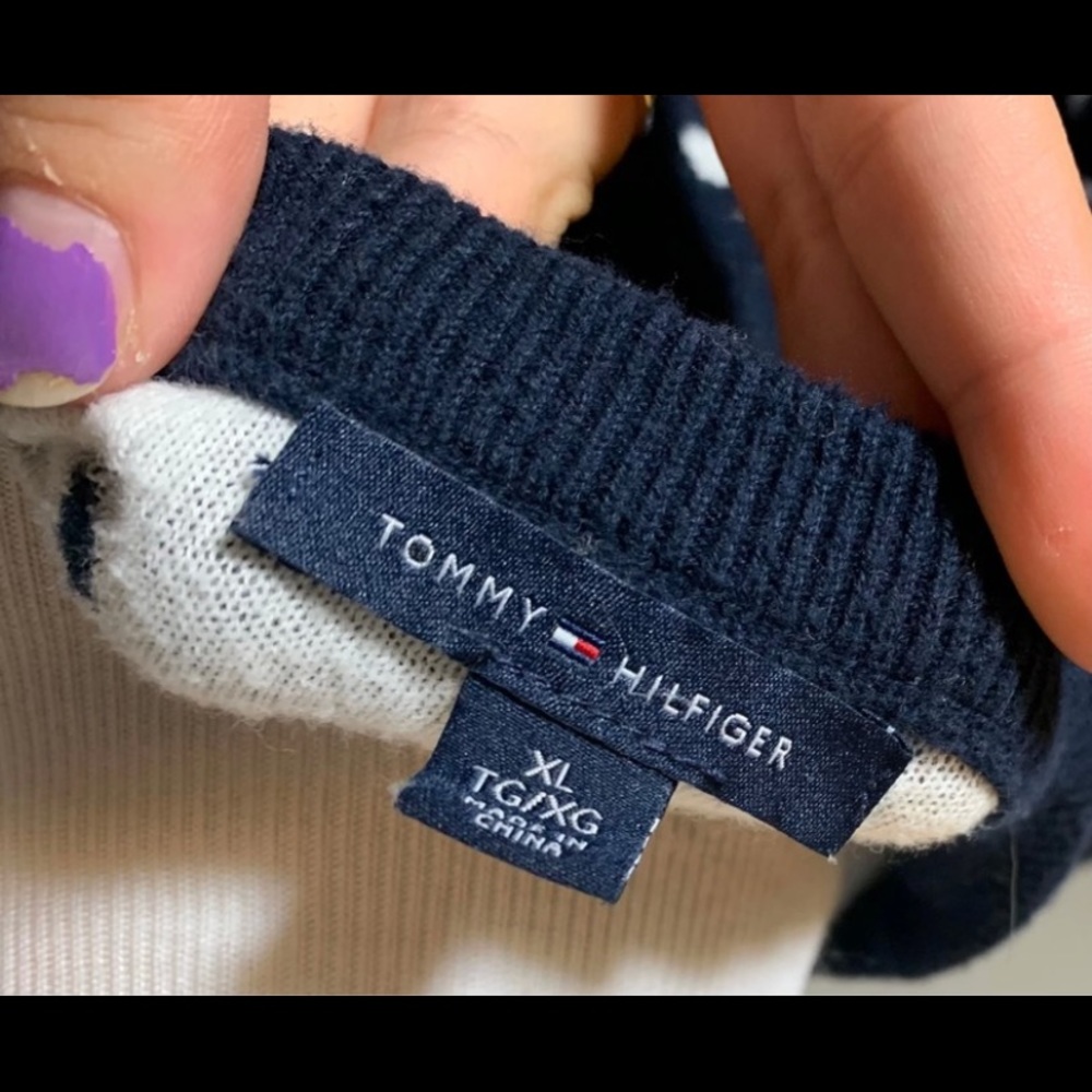 Tommy Hilfiger sweater